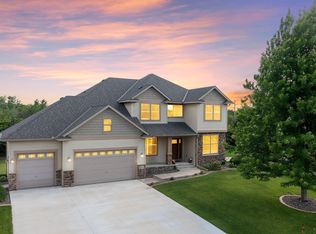 4921 103rd Ave N, Brooklyn Park, MN 55443