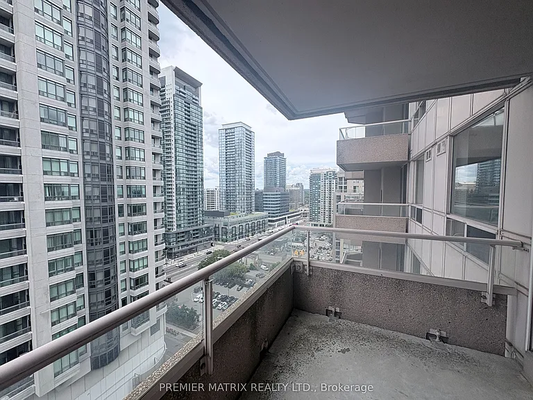 35 Empress Ave #2008 — Photo 14