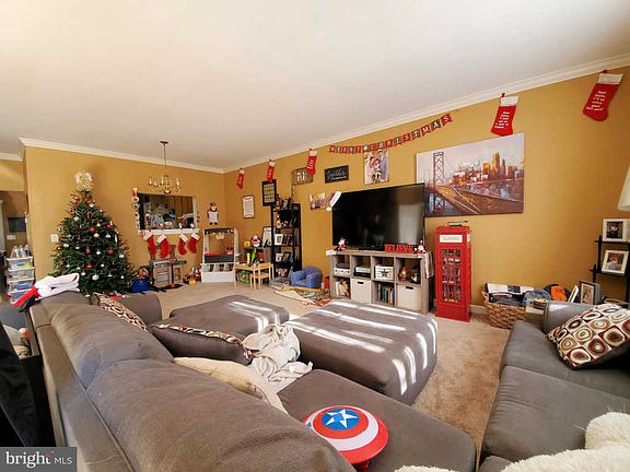 4th image of 14076 Madrigal Dr