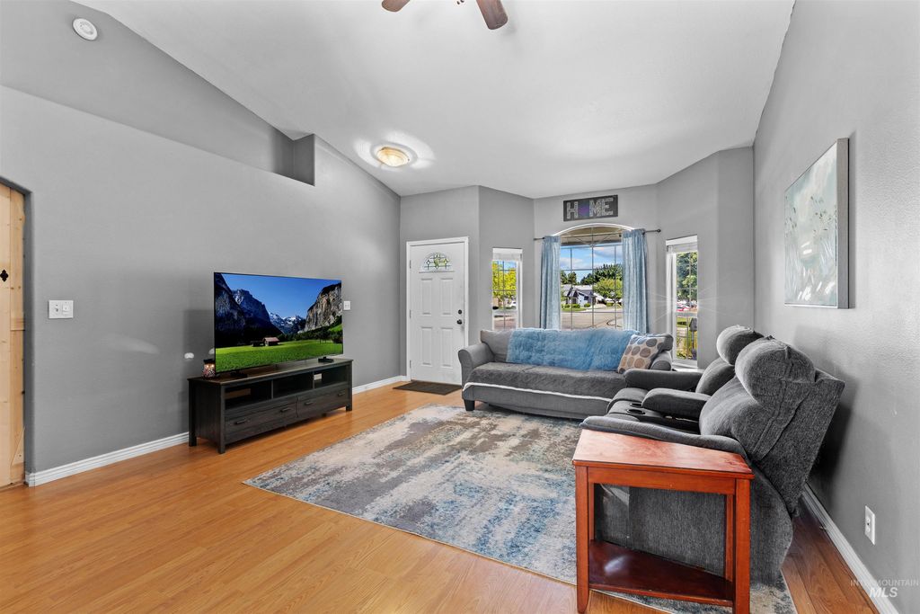 2599 N Old Stone Way, Meridian, ID - View 3