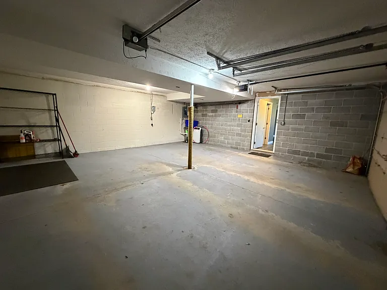 13203 Courtney Dr — Photo 38