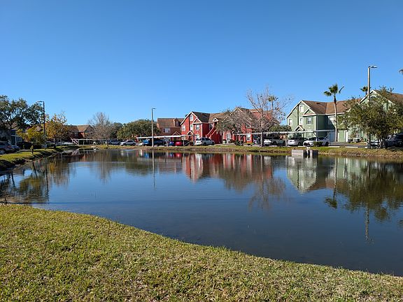 3rd image of 10536 Windsor Lake Ct