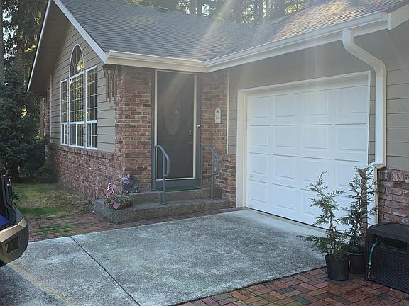 2nd image of 5990 6th Ave SE