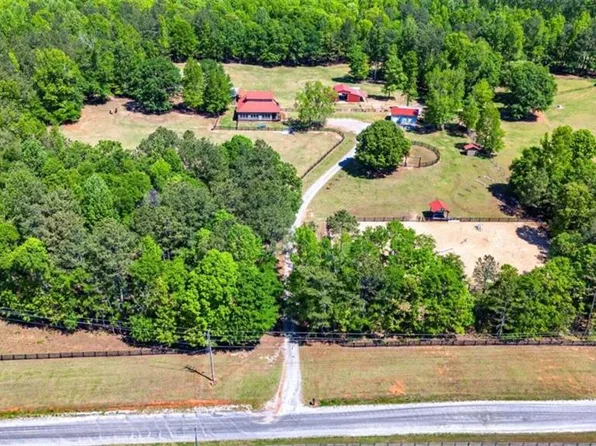 1000 Emmett Young Rd, Newnan, GA 30263