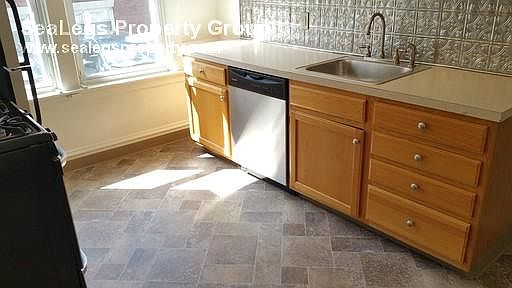 5th image of 107 Medway St APT 1