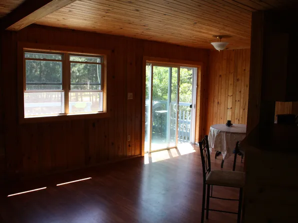 7120 Stockland Rd, Virginia, MN 55792