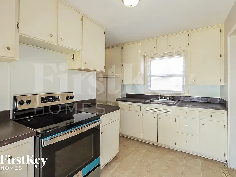 1103 Orchard Ave — Photo 7