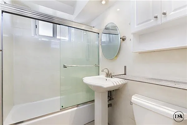 Sold by DSA Realty | media 26