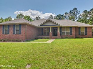 122 Deerwood Dr, Perkinston, MS 39573