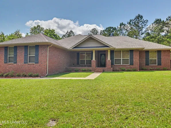 122 Deerwood Dr, Perkinston, MS 39573