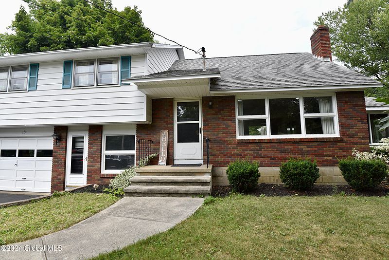 3rd image of 13 Beechwood Drive