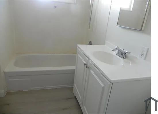 124 E Stanislaus St #202 — Photo 9