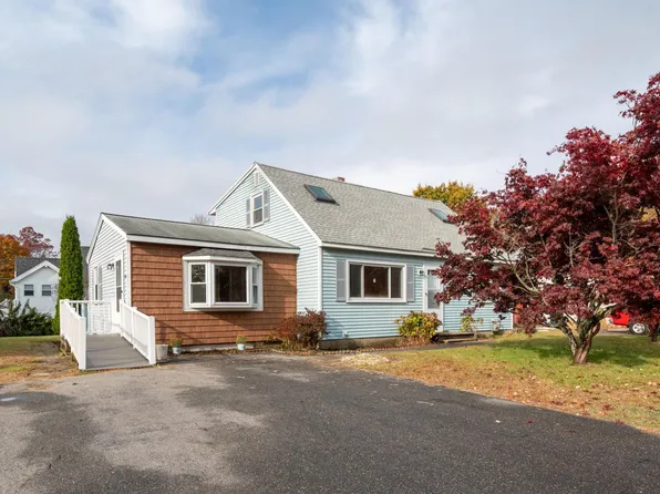 17 Seminole Drive, Nashua, NH 03063