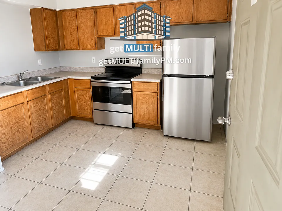 1629 E Wood St #201