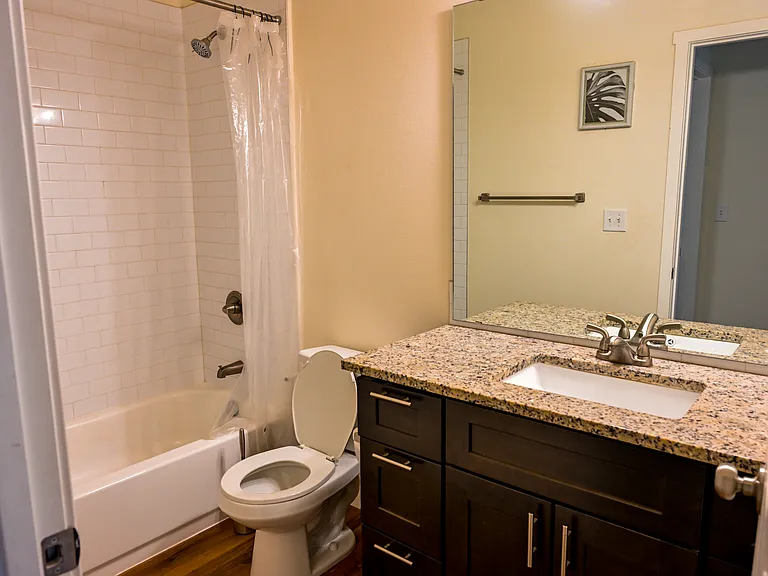 110 N Jefferson St #D — Photo 6