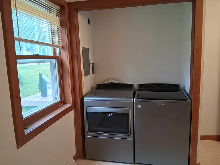 2963 Jones St — Photo 12