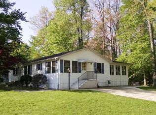 35 Tanglewood Dr, Cream Ridge, NJ 08514