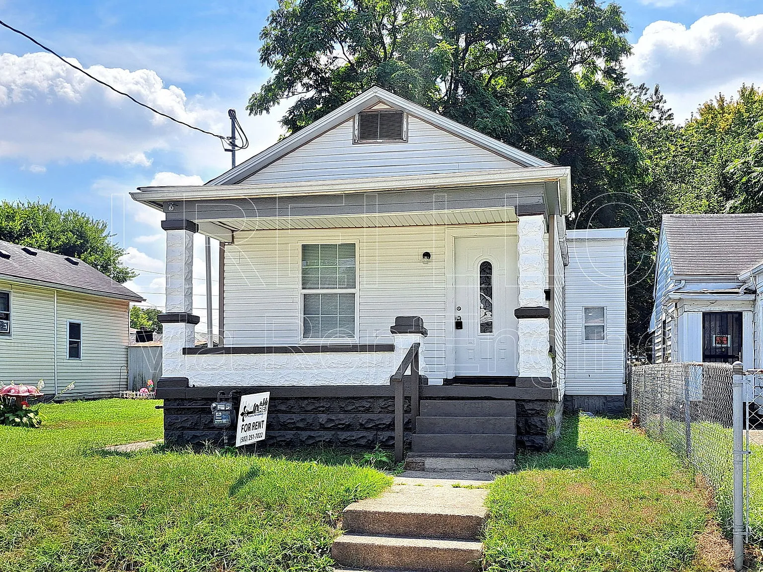2914 Slevin St photo 1