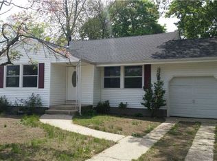 12 Mallard Ave, Selden, NY 11784
