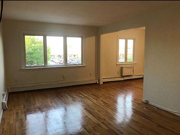 2nd image of 2512 Parsons Blvd