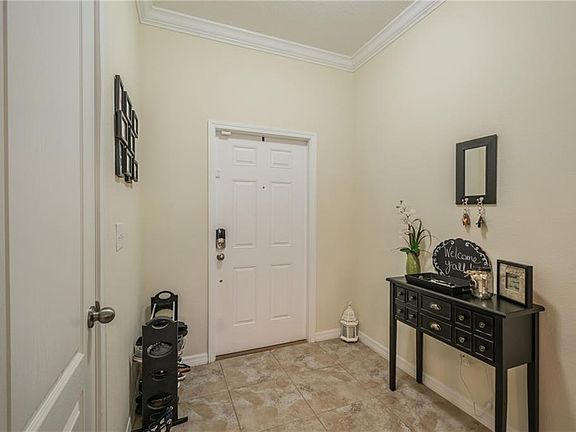 4th image of 2809 Lantern Hill Ave