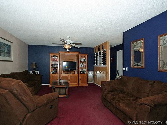 4th image of 1347 S 123rd Ave E