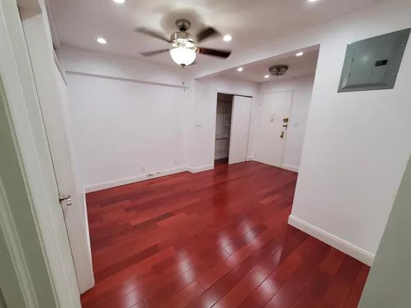 4125 Kissena Blvd APT 3F, Flushing, NY 11355