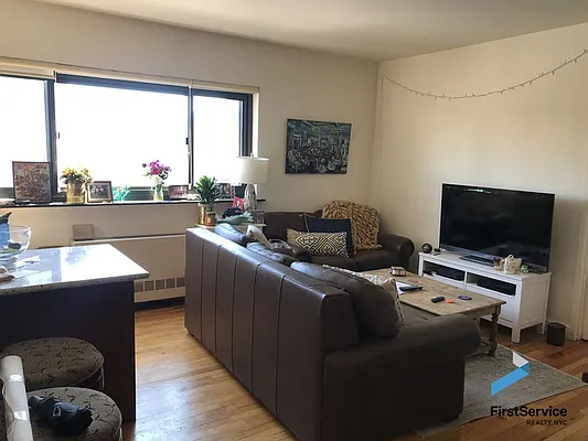 Rented by FirstService Realty (legacy) | media 4