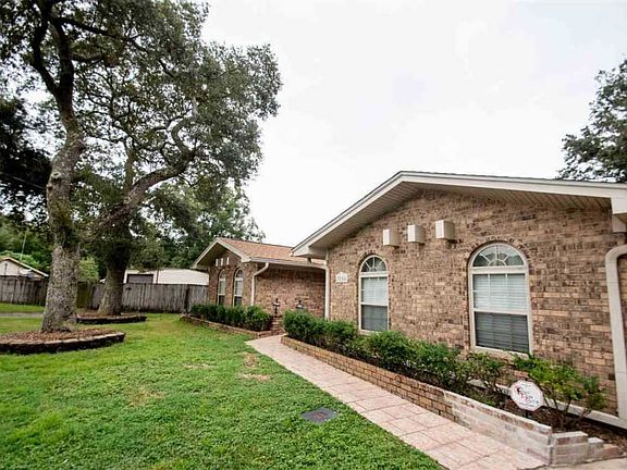 3rd image of 3258 Las Brisas Ct