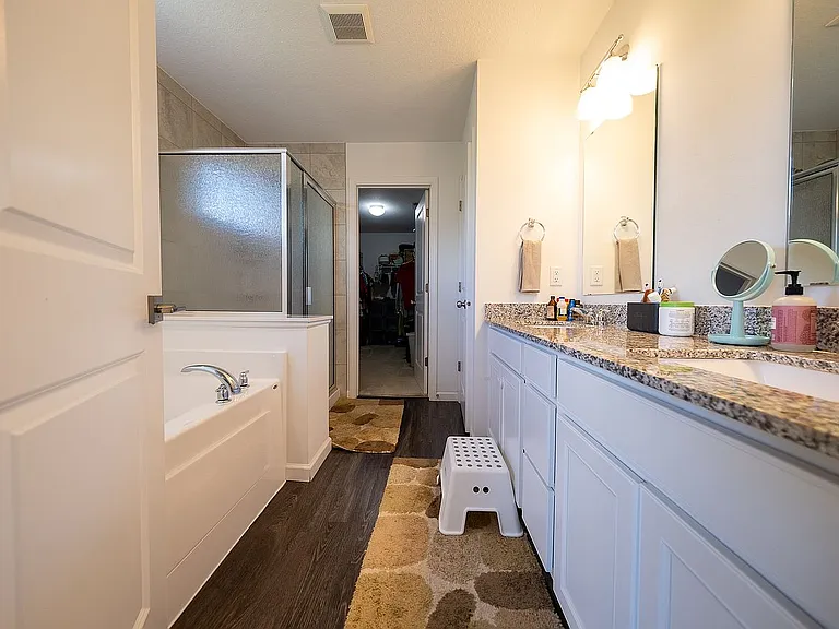 5004 Trillium Cv NE — Photo 14