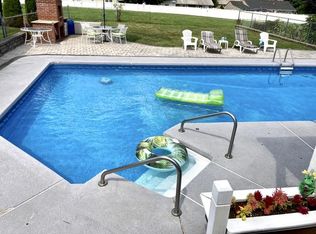 14 Noel Dr, North Arlington, NJ 07031