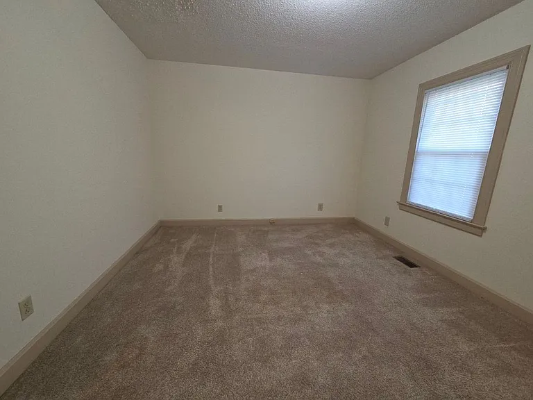 311 Moyton Ave — Photo 15