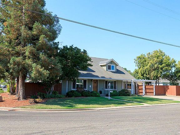 3rd image of 2315 Vine Ave