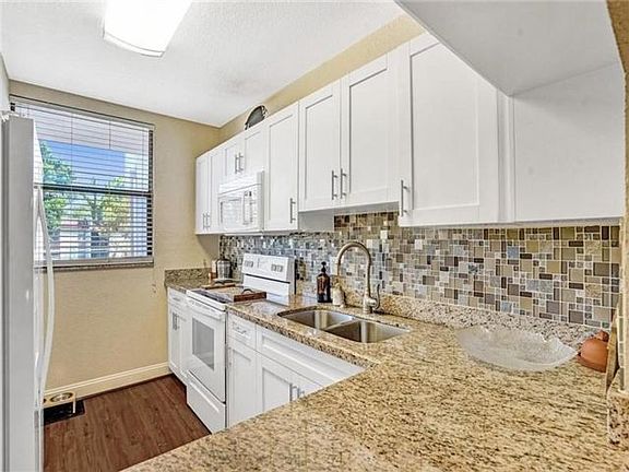 3rd image of 8421 Forest Hills Dr #3A