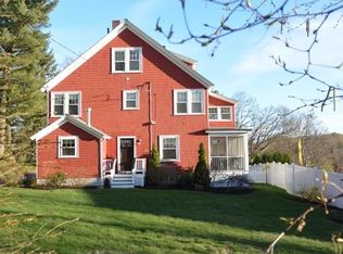 54 Park Ave, Stoneham, MA 02180