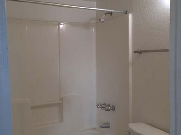 5th image of 1924 W Village Dr APT B