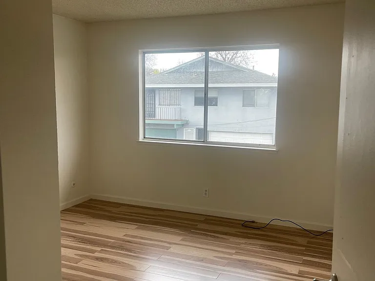 4425 La Cresta Way — Photo 12