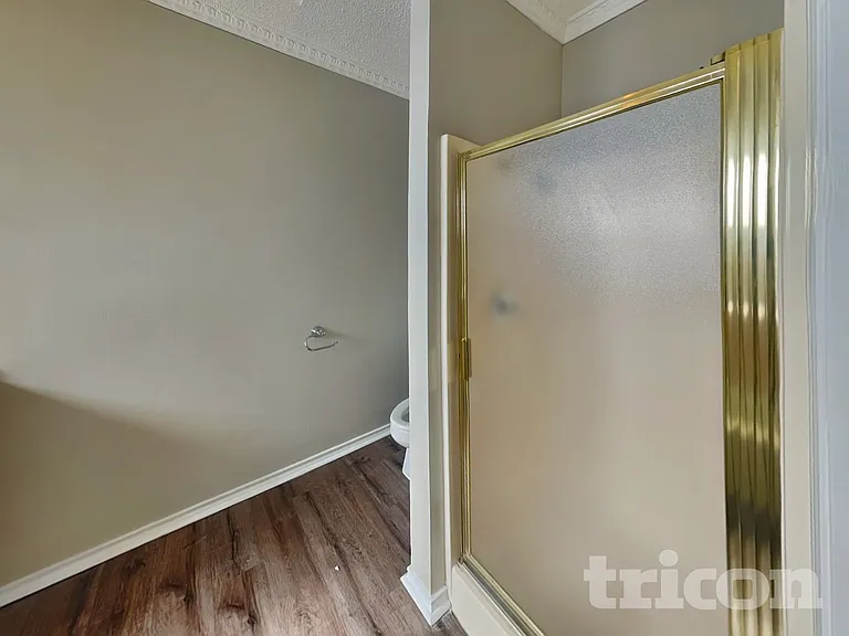 509 Live Oak Dr — Photo 10