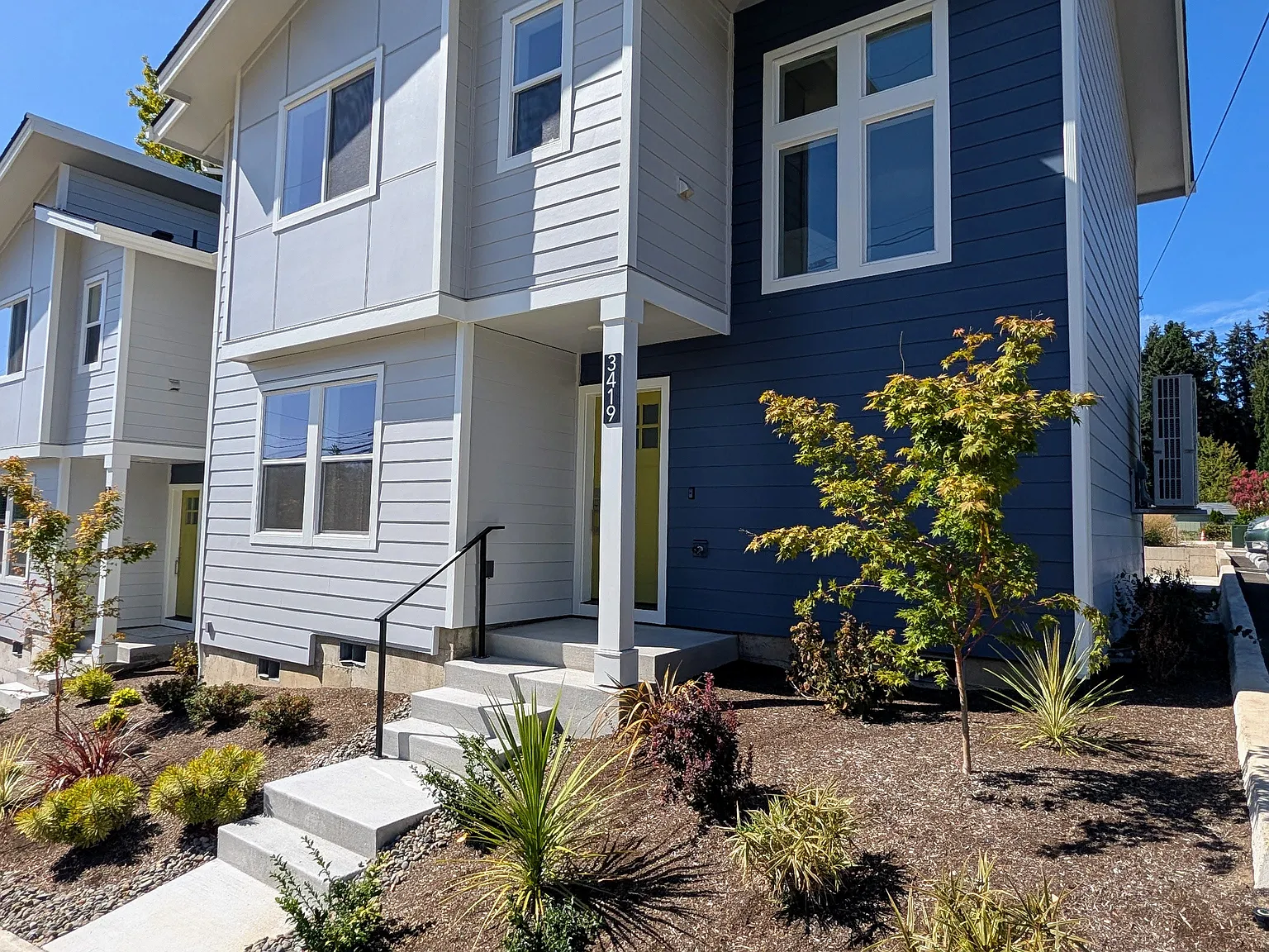 2 bed, 1.5 bath, 1094 sqft, $2,400 — Photo 2