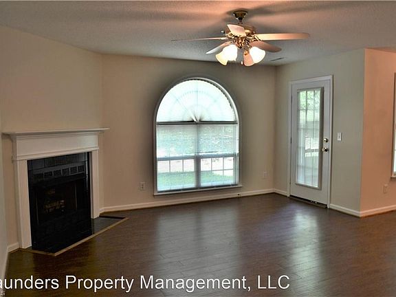 2nd image of 112 Ivy Glen Ct