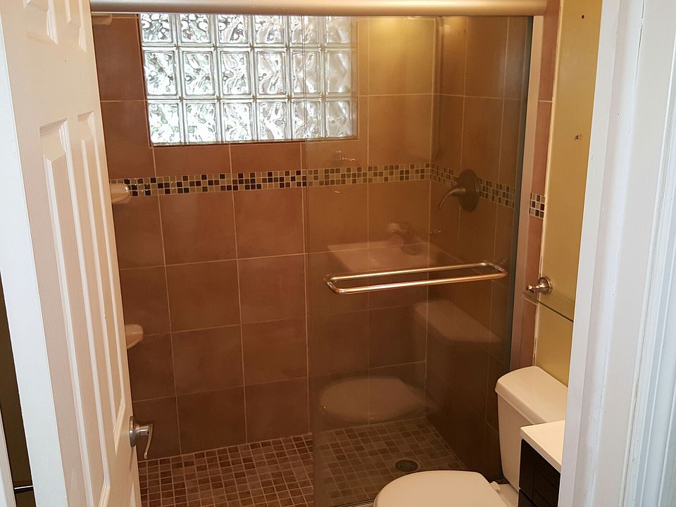 2nd image of 1220 NW 55th St