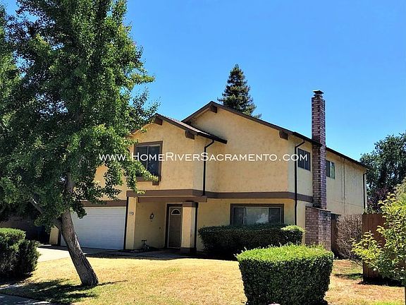 2nd image of 1510 Woodridge Oak Way