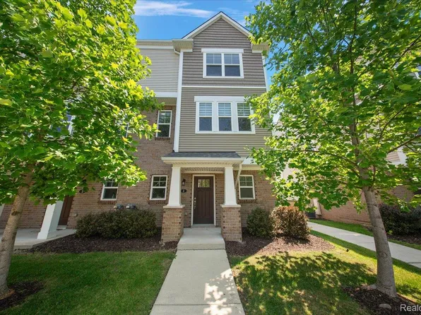 2500 Normandy Rd, Royal Oak, MI 48073