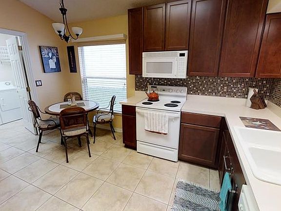 3rd image of 2139 Burley Ave
