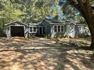 717 Garden Dr, Laurel, MS 39440