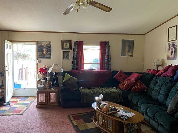 3rd image of 246 Riverview Dr