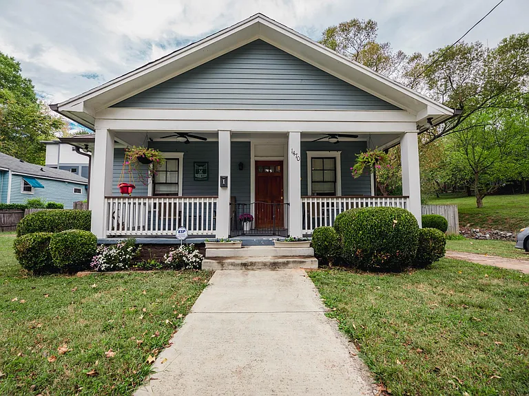 1470 Hardee St NE — Photo 1