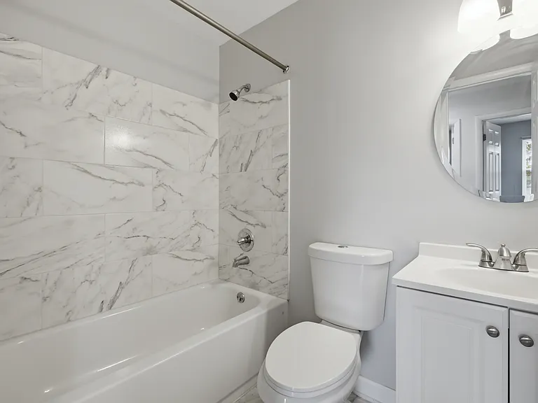 398 Harry S Truman Dr — Photo 14