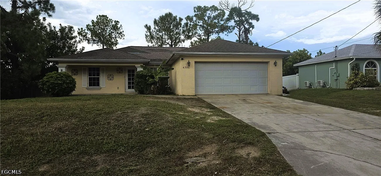 3 bed, 2.0 bath, 1408 sqft, $1,700 — Photo 1