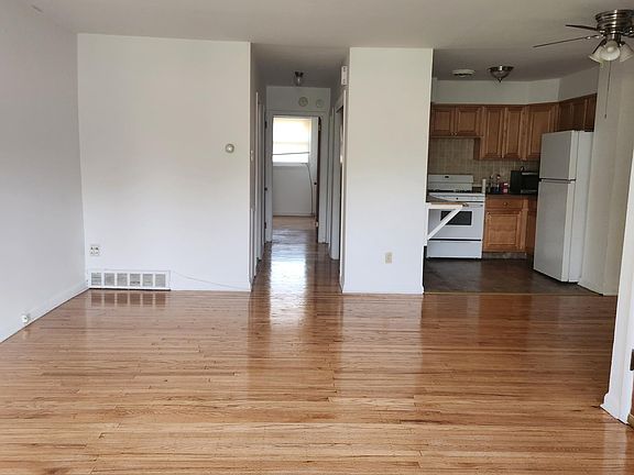 4th image of 3952 Conshohocken Ave Floor 2